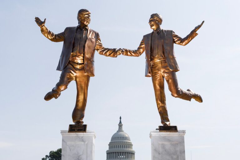 Trump–Epstein Statue Appears on Washington’s National Mall