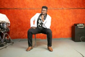 21-fully-grown-male-celebs-who-reportedly-dated-li