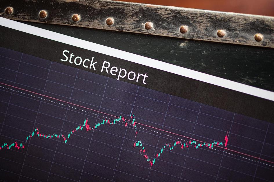 5 Stocks with Over 100% Profit Growth Trading at Up to 40%