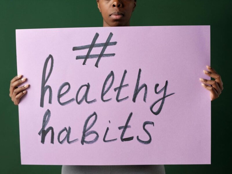 6 Polite Habits Hosts Secretly Dislike and How to Avoid Them