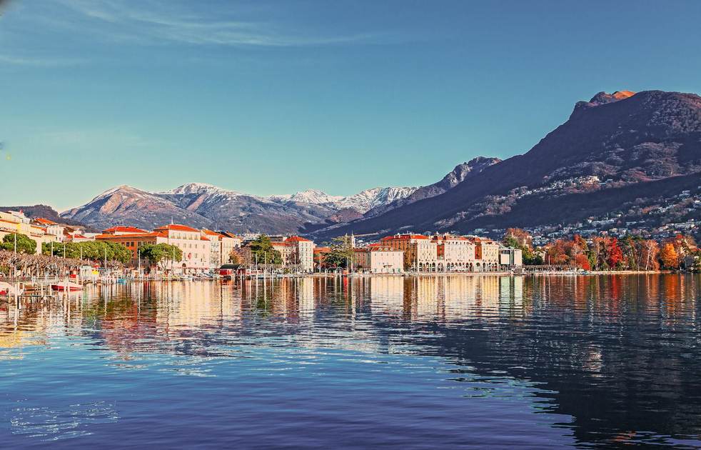 8 Best Southern Lake Towns To Live In Year-Round 2026