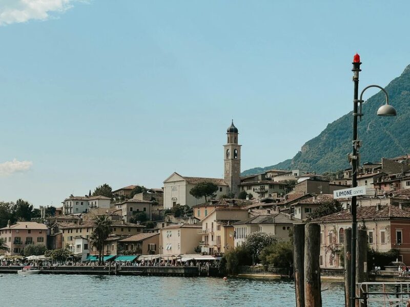 8 Best Southern Lake Towns To Live Year-Round in 2026