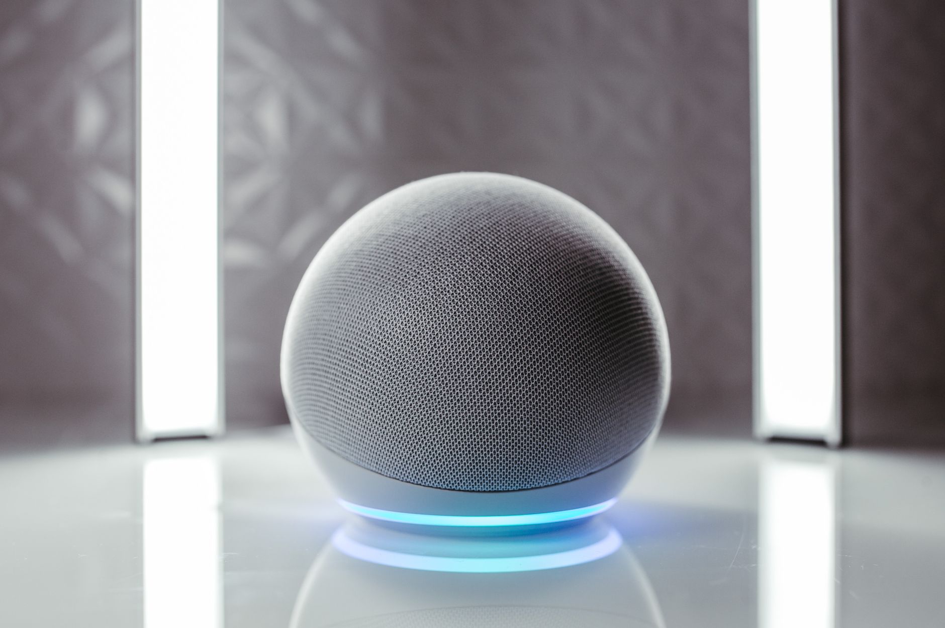 Modern AI voice assistant features