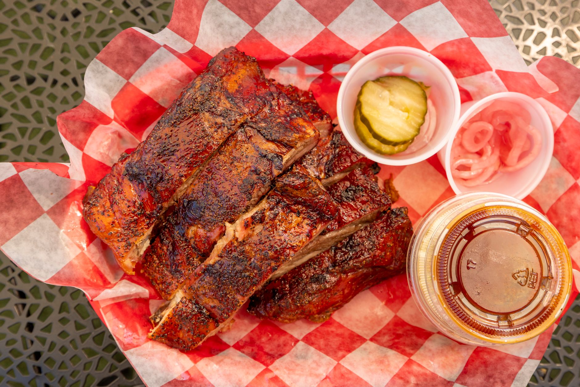 Viral World Cup fans tasting American comfort food