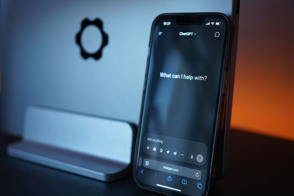 Apple Intelligence 2.0: Every New AI Feature Coming to iPhone and Mac This Fall