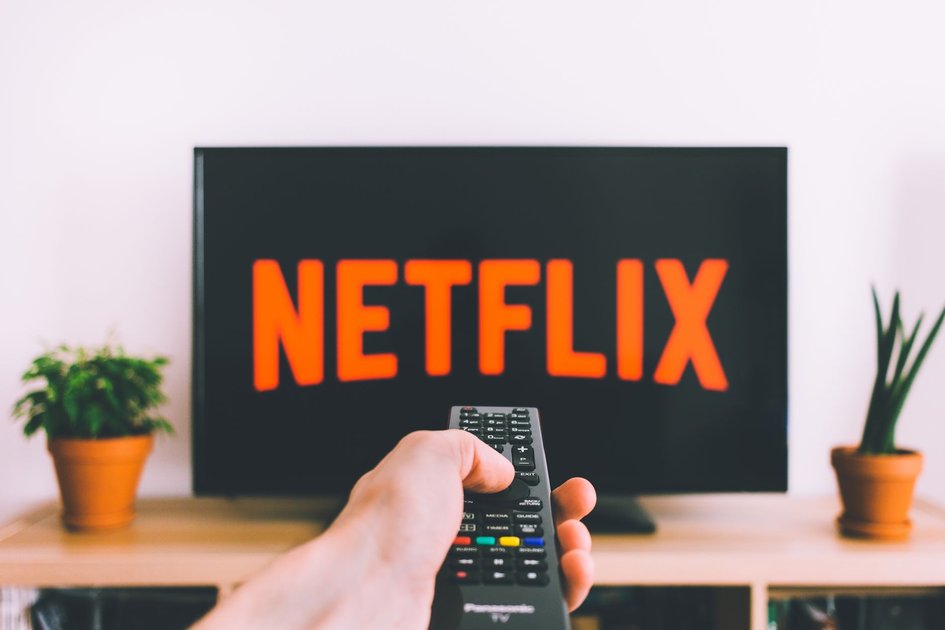 Best Comedy Series to Watch in 2026: Top Picks for Every Taste
