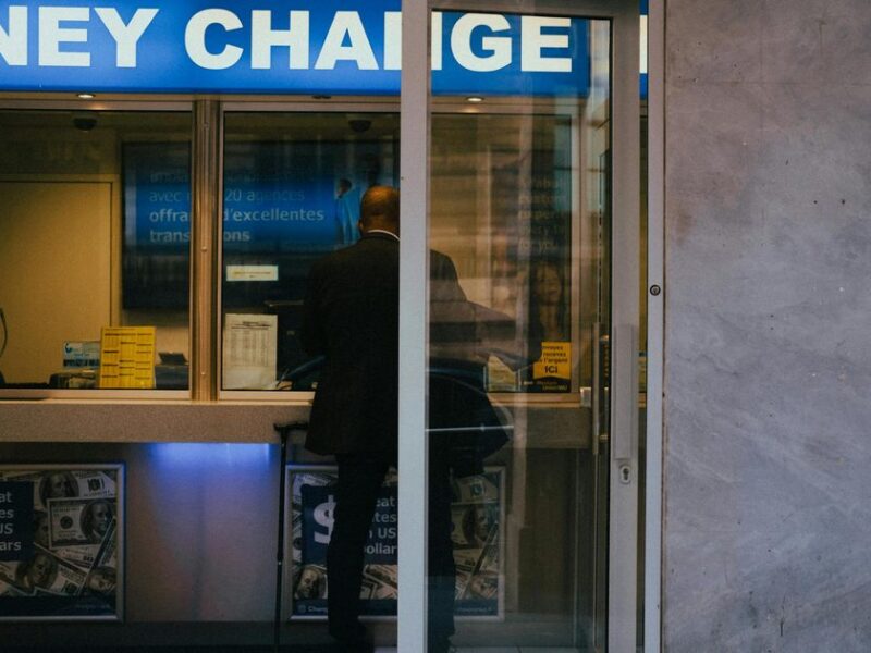 Big Bank Changes RBA Rate Call as Cost Pressures Ease