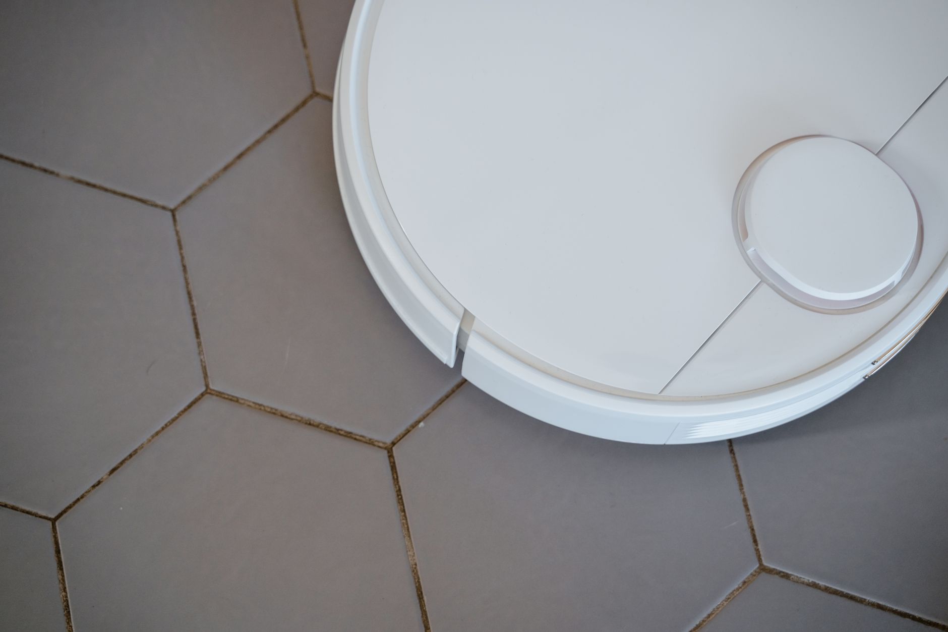 Best budget robot vacuum Prime Day deals under $200