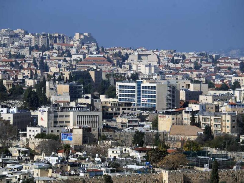 Bureaucracy Stifles Israel's AI Growth Despite Tech Strength