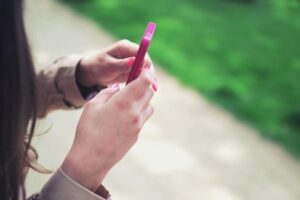 Canada New Social Media Age Restrictions Under Bill C-34 Effective in 2026