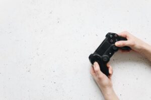Gaming Update: PS5 and Xbox Series X/S Sales Plummet to Record