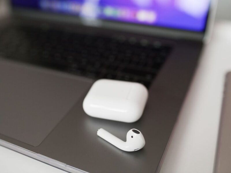 How to Connect AirPods to a Chromebook