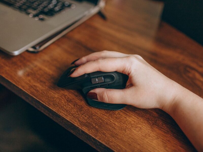 How to Right Click on a Chromebook