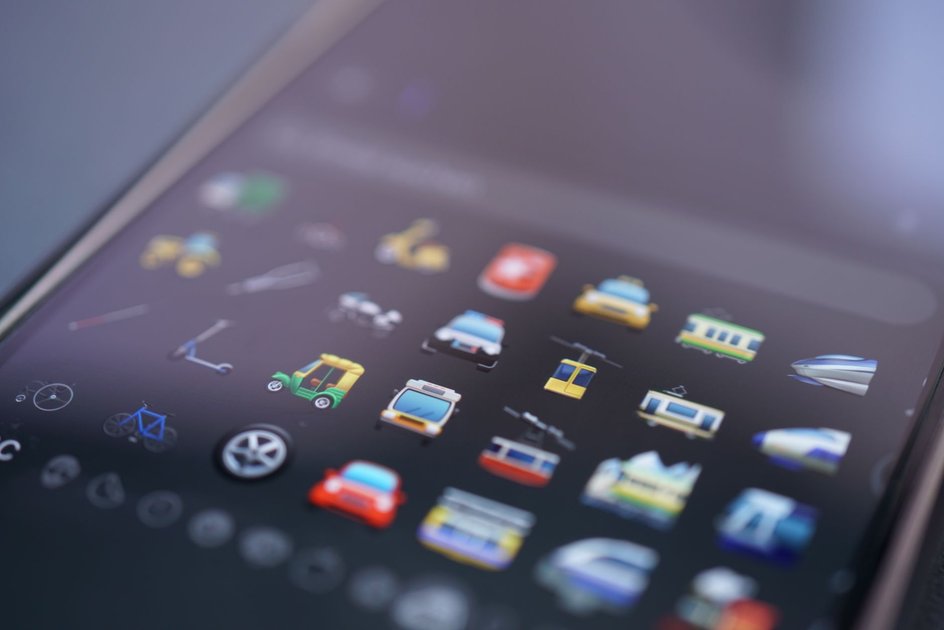 How to Use Emojis on a Chromebook