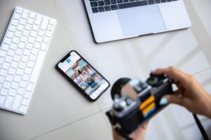 instagram-social-media-hashtag-phone-content-creator-1