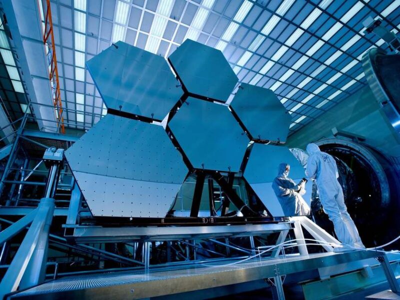 James Webb Space Telescope Detects Oxygen and Water Vapor on Exoplanet K2-18d Marking Historic Discovery