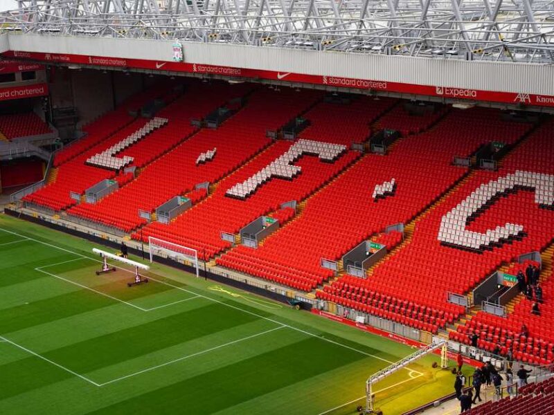 Manchester United Defeats Liverpool 3-2 for Champions League