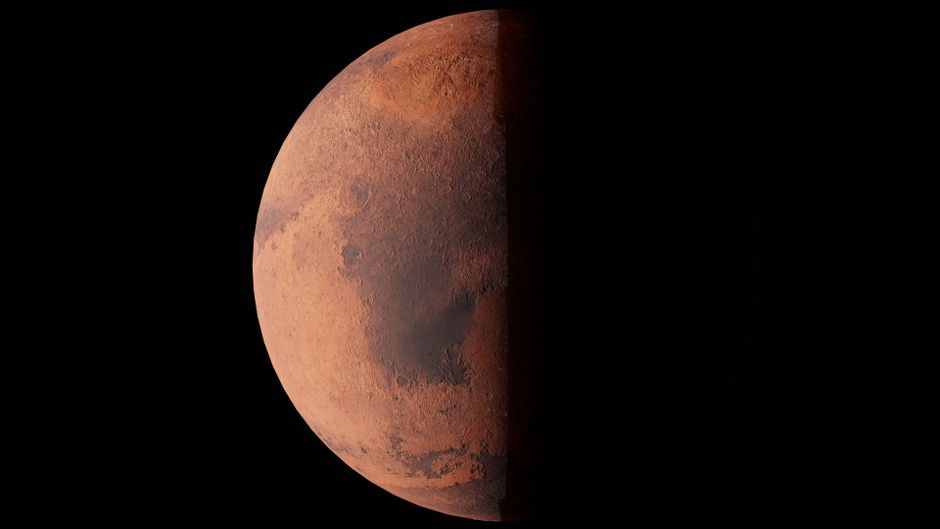 Spacecraft orbiting Mars with atmospheric sensors