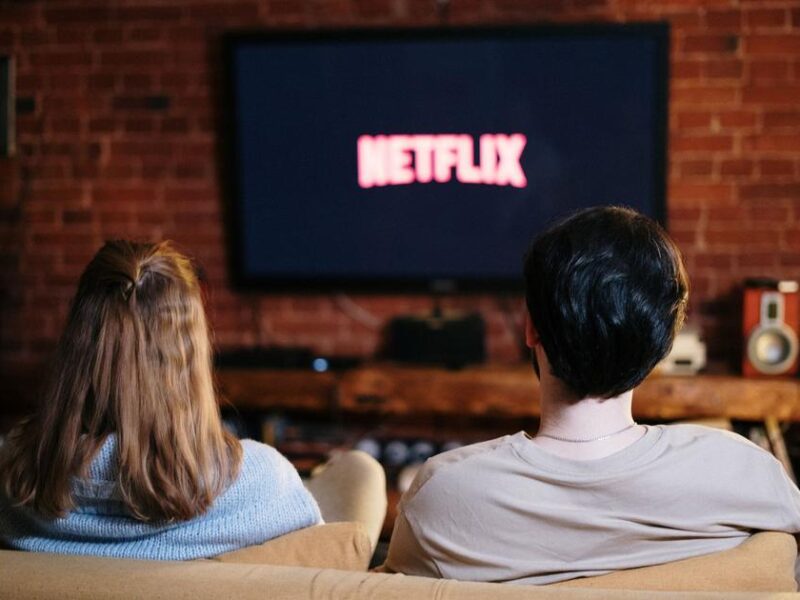 Netflix 2026 Strategy: How the Streaming Giant Is Fighting Back Against Competition