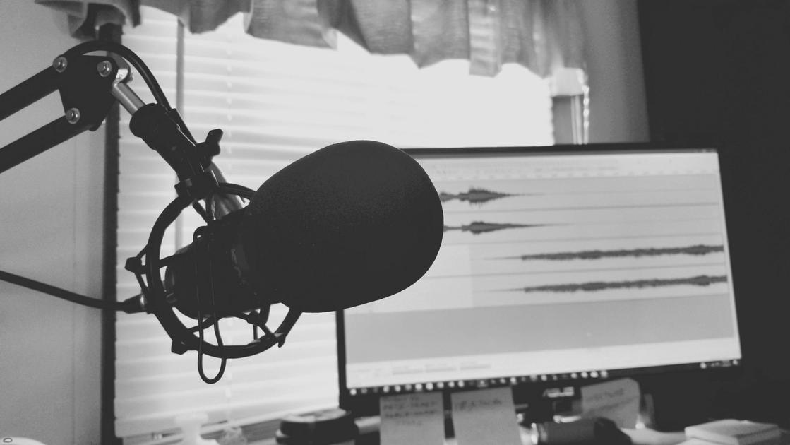 Podcast Industry 2026: The Biggest Shows, Revenue Models, and What Listeners Want
