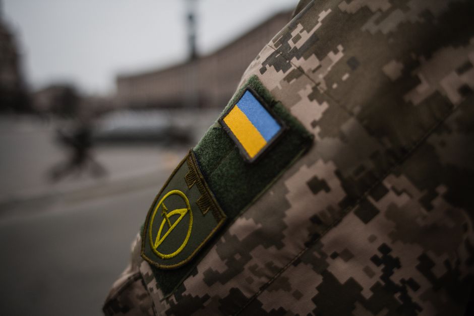 Ukrainian soldiers at a defensive position