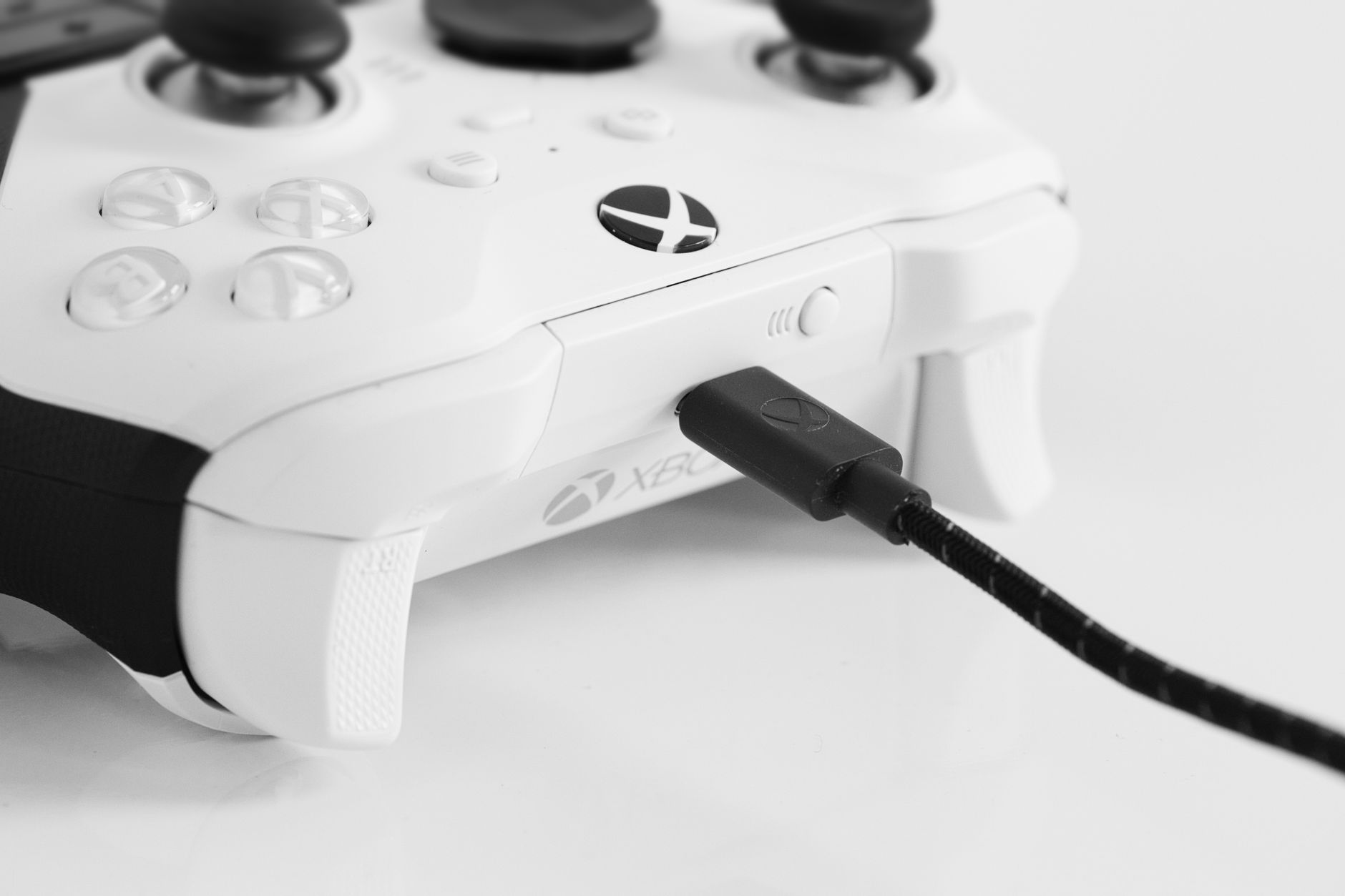 ROG XREAL R1 connectivity ROG Ally PS5 Xbox PC setup