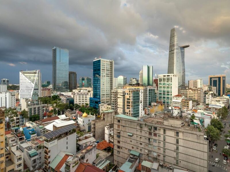 Vietnam Leads Southeast Asia at 7.2 Percent GDP Growth as Manufacturing FDI Surges