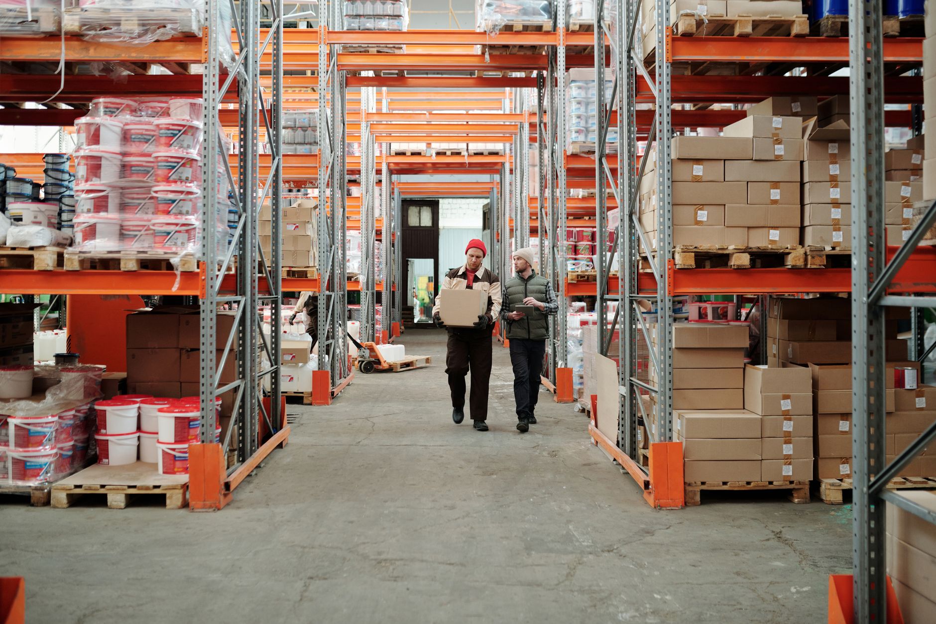 Prologis industrial REIT warehouse Amazon FedEx logistics