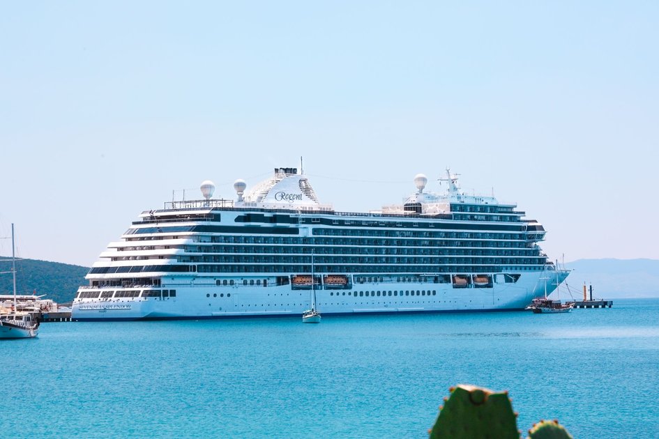 Wellness Cruises 2026: Regent Seven Seas and ELEMIS Launch Fitness and Mindfulness Voyages