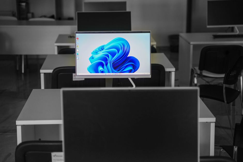 Modern Windows operating system interface with AI features