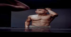 young-man-mirror-fitness-self-improvemen
