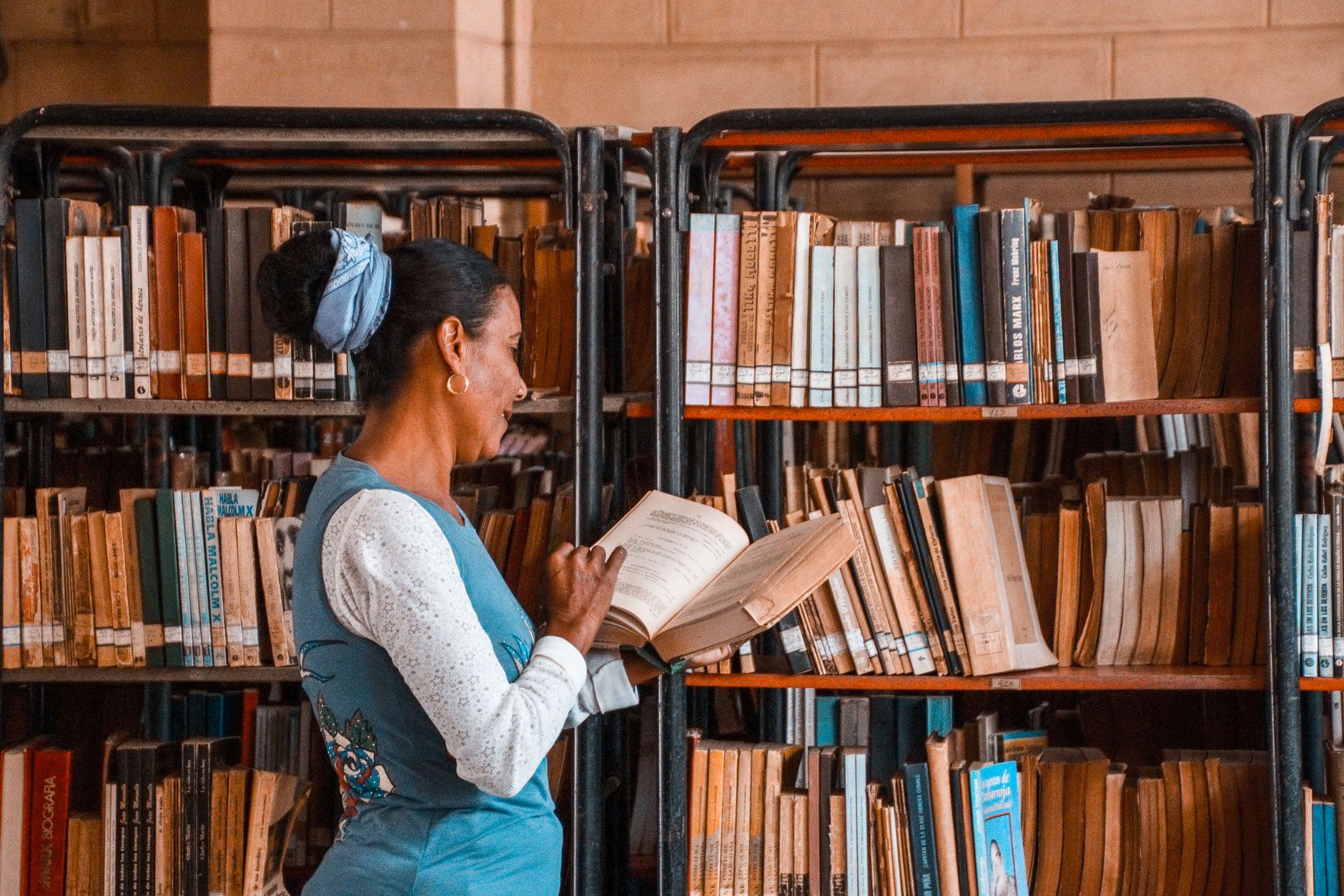 Research materials representing cited AI answers
