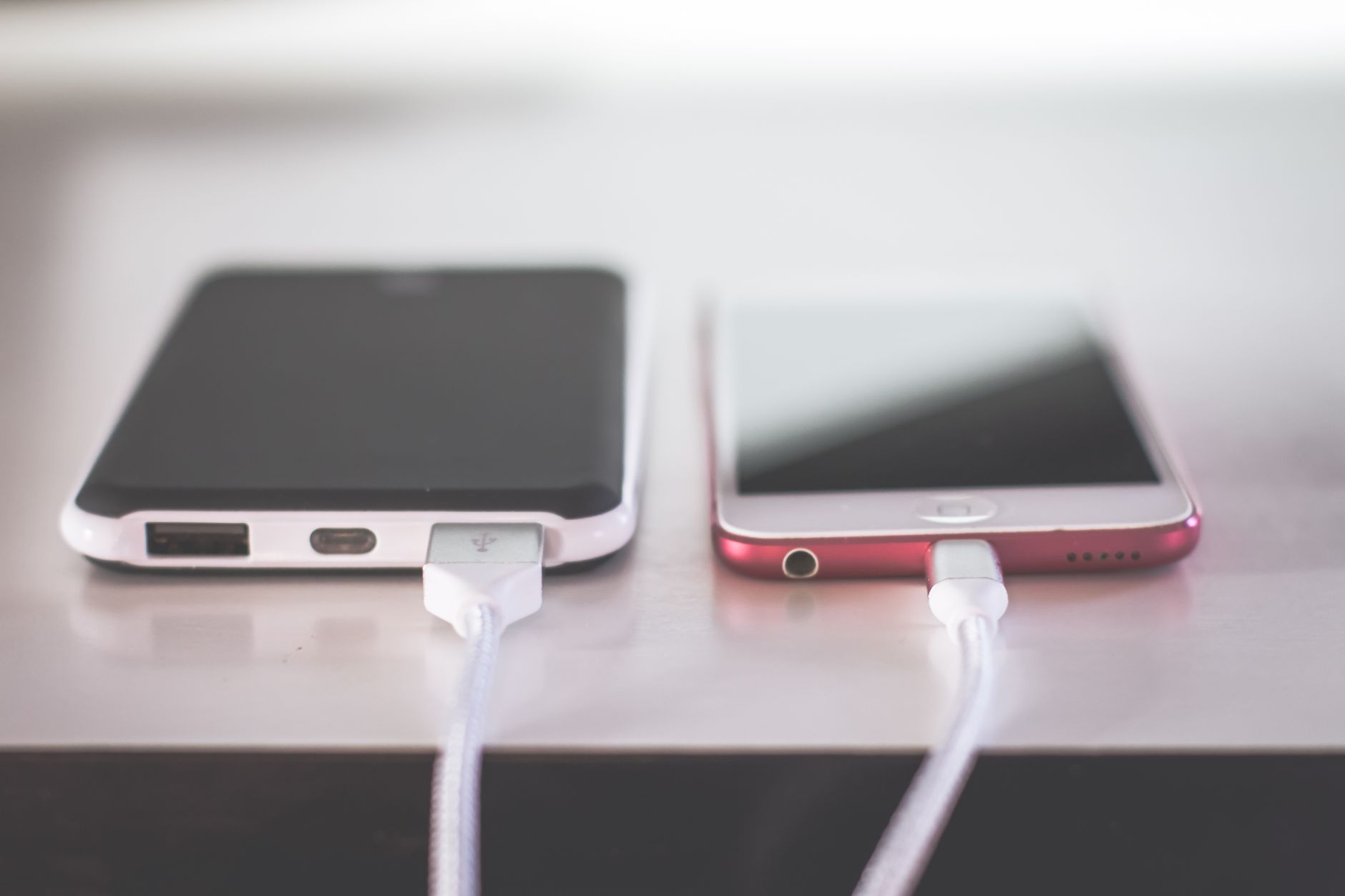 Charging cable and device on a desk